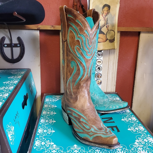 Lane Boots Bailey - Picture 2 of 12